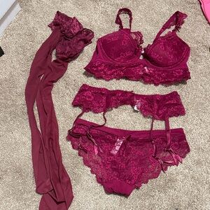 Elegant Lace Lingerie Set in Burgundy